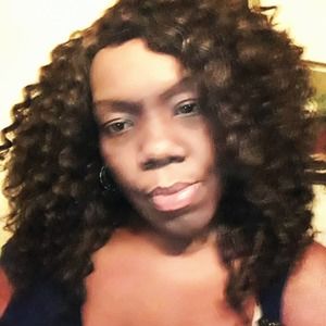 Meet your Posher, Latasha